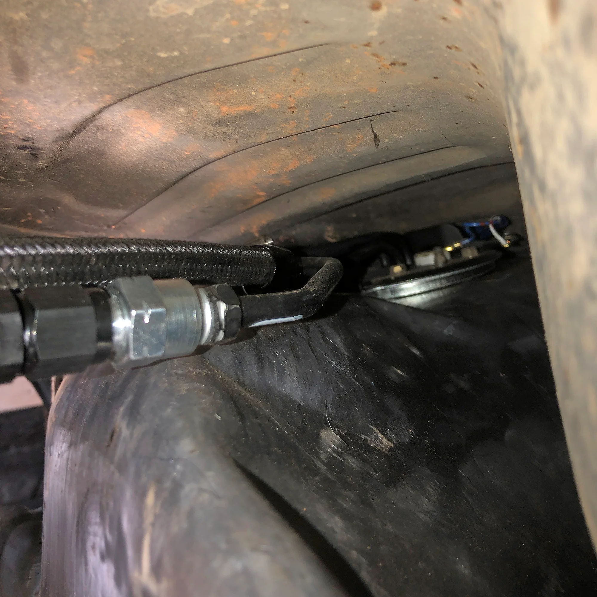 Chase Bays Front to Rear AN Fuel Line Kit - Toyota AE86 Corolla with Beams 3S-GE - Image 13